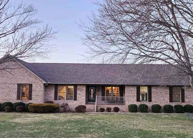 Property at 83 Holly Dr, Winchester, TN 37398, 3 beds, 2.5 baths