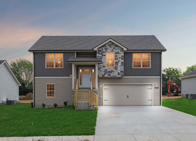 Property at 1543 Fredrick Dr, Clarksville, TN 37042, 4 beds, 3 baths