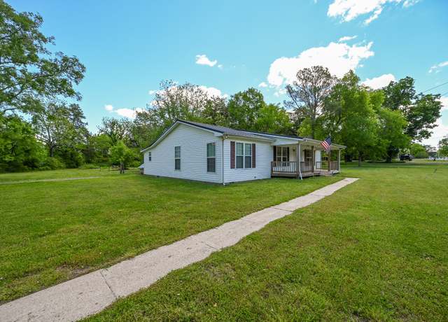 Property at 301 Double Springs Rd, Murfreesboro, TN 37127, 2 beds, 2 baths