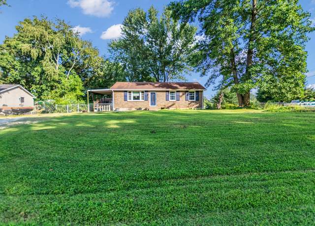 Property at 800 Pollard Rd, Clarksville, TN 37042, 3 beds, 1 bath