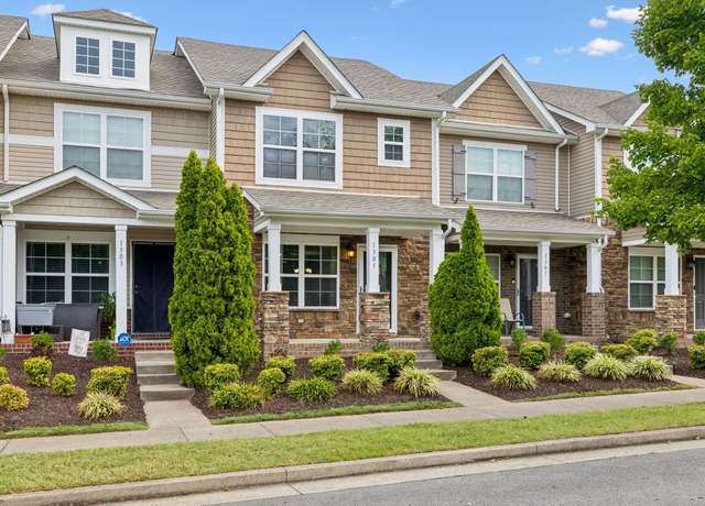 Property at 1305 Riverbrook Dr, Hermitage, TN 37076, 2 beds, 2.5 baths