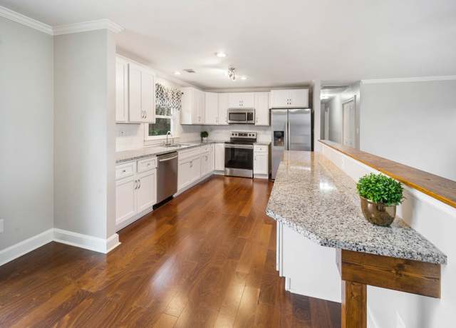 Property at 307 Alta Loma Rd, Goodlettsville, TN 37072, 3 beds, 2 baths