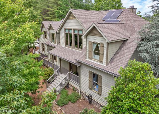 Property at 670 Hawk View Dr, Townsend, TN 37882, 2 beds, 5 baths