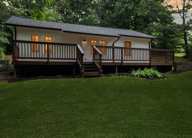 Property at 137 Stratton Blvd, Ashland City, TN 37015, 3 beds, 2 baths