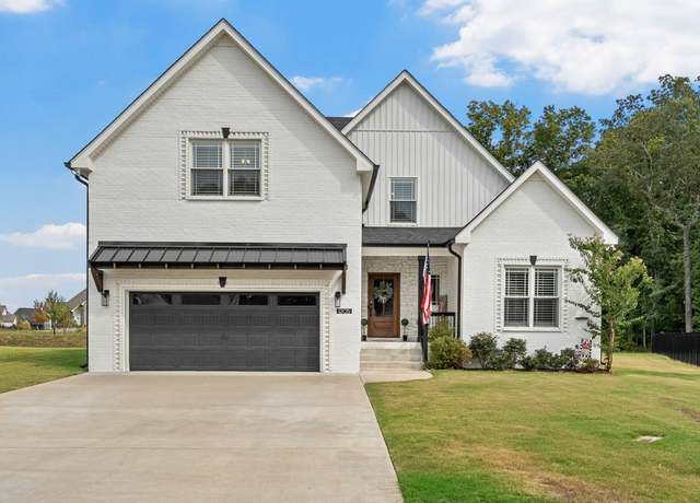 Property at 1205 Chagford Dr, Clarksville, TN 37043, 4 beds, 3 baths