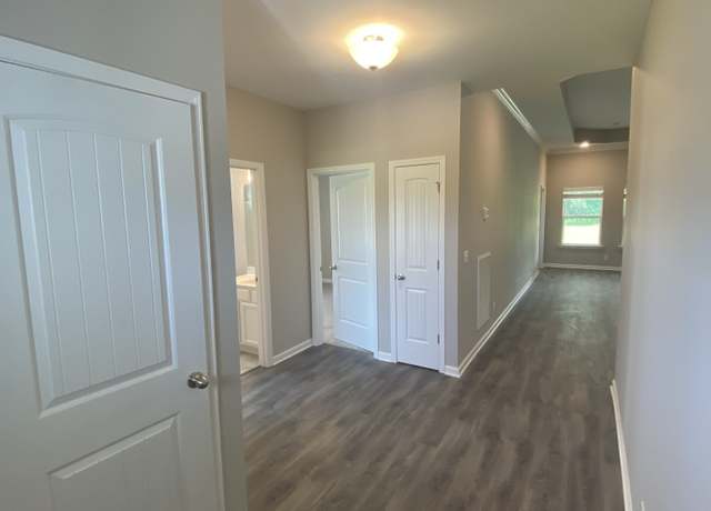 Property at 314 Neartop Ln, Murfreesboro, TN 37128, 3 beds, 2 baths