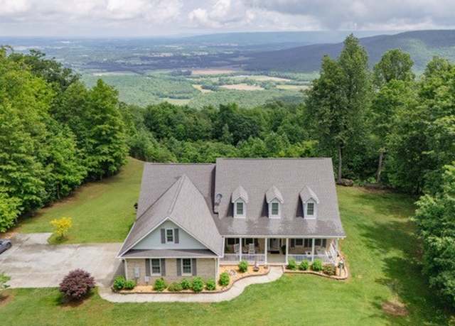 Property at 78 Fawn Dr, Belvidere, TN 37306, 5 beds, 3 baths