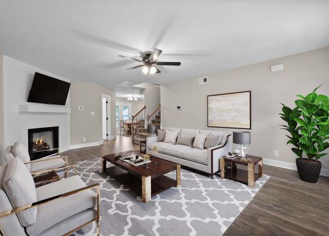 Property at 87 Gratton Ests, Clarksville, TN 37043, 5 beds, 2.5 baths