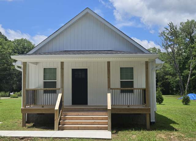 Property at 114 Meridale St, Waverly, TN 37185, 2 beds, 1 bath