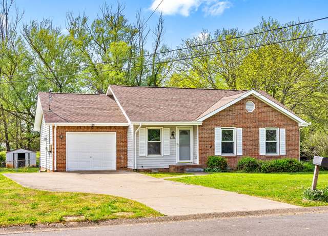 Property at 3404 Albert Dr, Clarksville, TN 37042, 3 beds, 1.5 baths