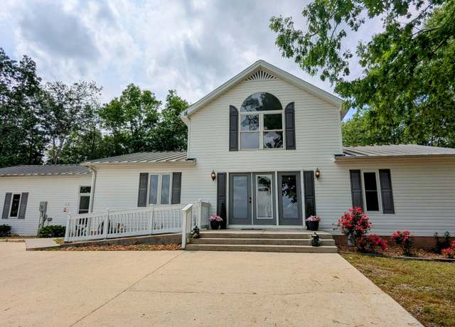 Property at 460 Mate Allen Rd, Gainesboro, TN 38562, 3 beds, 2 baths