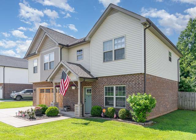 Property at 128 Thomas Traylor Ln, Clarksville, TN 37043, 4 beds, 3 baths