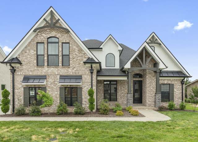 Property at 1106 Collin Drive #208, Lebanon, TN 37087, 4 beds, 3 baths