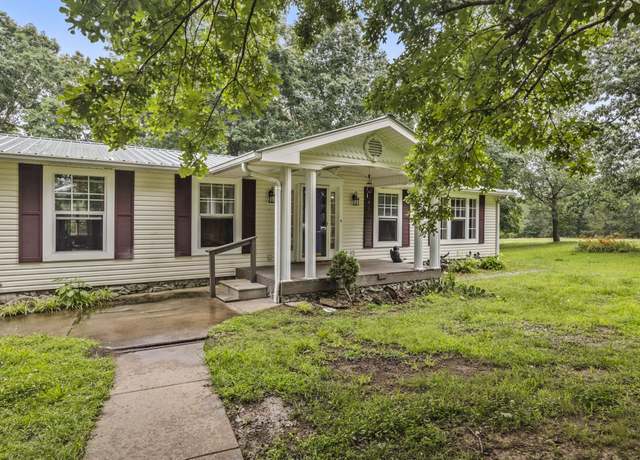 Property at 908 Bear Cub Run, Centerville, TN 37033, 2 beds, 1.5 baths