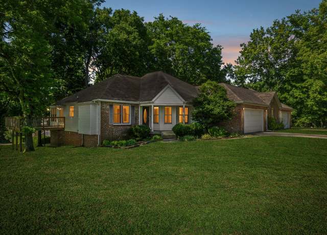 Property at 2414 Widgeon Dr, Clarksville, TN 37042, 4 beds, 3 baths