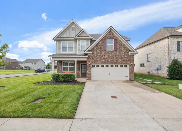 Property at 905 Sapphire Dr, Murfreesboro, TN 37128, 4 beds, 2.5 baths