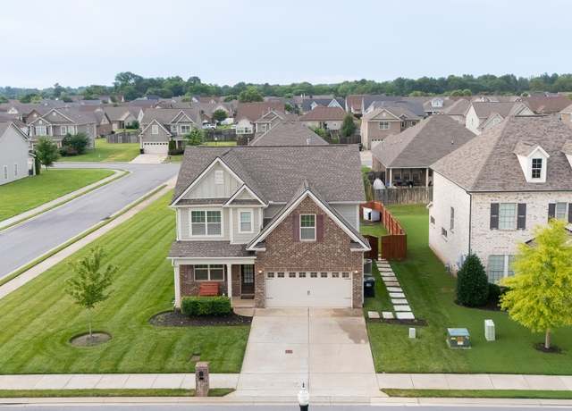 Property at 905 Sapphire Dr, Murfreesboro, TN 37128, 4 beds, 2.5 baths