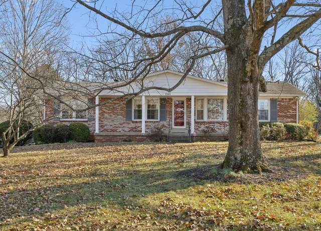 Property at 1301 Brunson Dr, Columbia, TN 38401, 3 beds, 2 baths