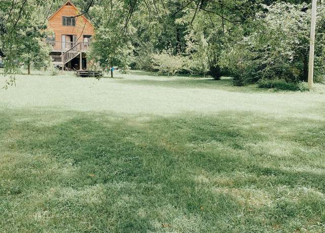 Property at 1094 Theta Pike, Columbia, TN 38401, 3 beds, 2.5 baths