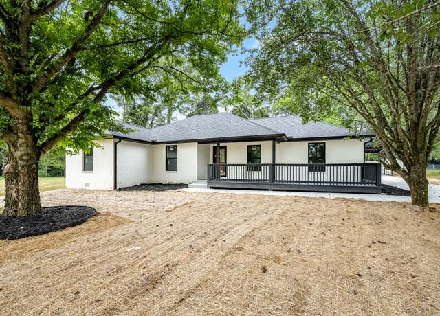 Property at 2712 Oak Point St, Murfreesboro, TN 37130, 4 beds, 3 baths