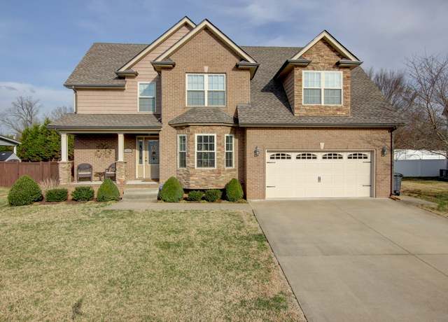 Property at 745 Valencia Dr, Clarksville, TN 37043, 4 beds, 2.5 baths