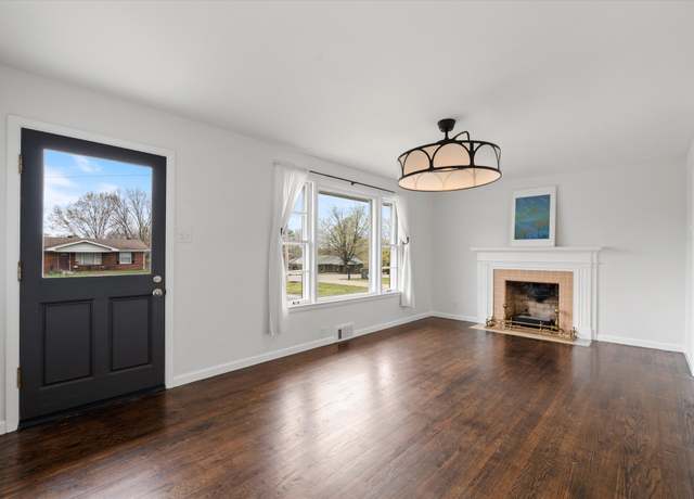 Property at 212 S Sequoia Dr, Springfield, TN 37172, 3 beds, 1 bath