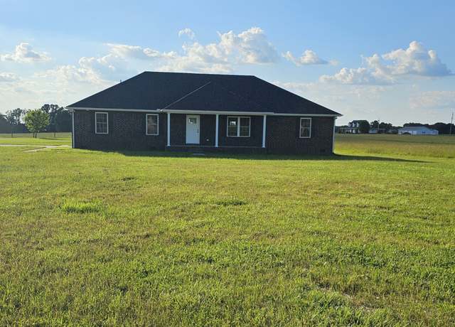 Property at 3101 Galen Rd, Lafayette, TN 37083, 3 beds, 2 baths