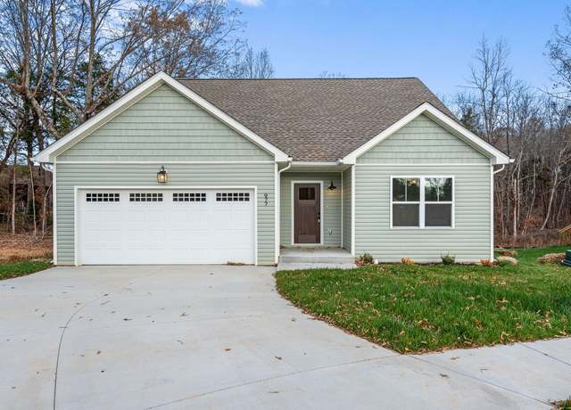 Property at 977 Andasia Way, Clarksville, TN 37042, 3 beds, 2 baths