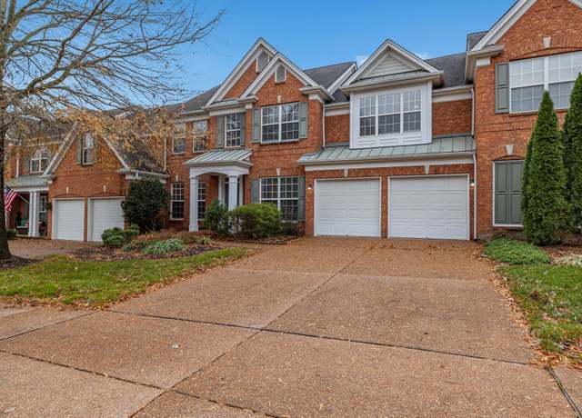 Property at 405 Chatsworth Ct, Franklin, TN 37064, 3 beds, 2.5 baths