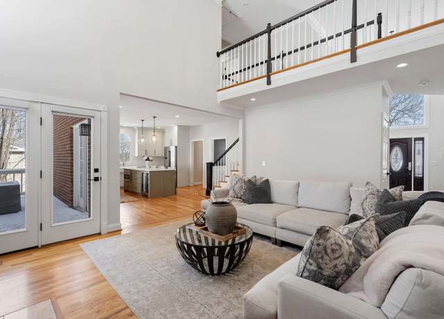 Property at 156 N Berwick Ln, Franklin, TN 37069, 5 beds, 3.5 baths