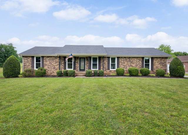 Property at 1517 Brian St, Lebanon, TN 37087, 3 beds, 2.5 baths