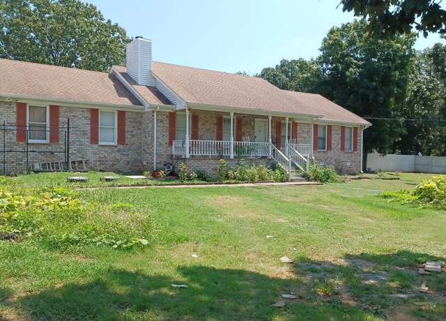 Property at 168 Center St, La Vergne, TN 37086, 3 beds, 2 baths