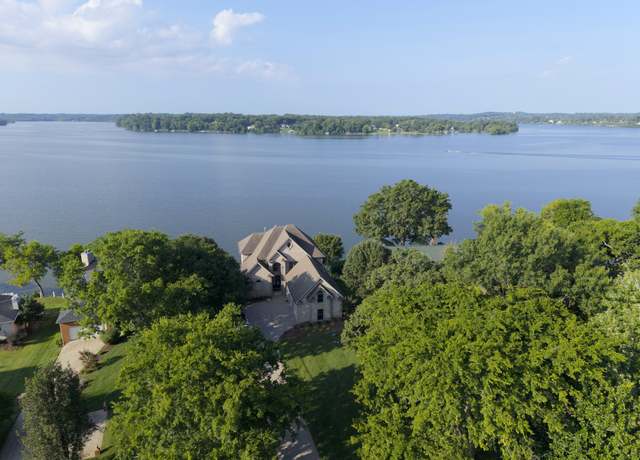 Property at 1201 Shoreside Dr, Hendersonville, TN 37075, 3 beds, 4.5 baths