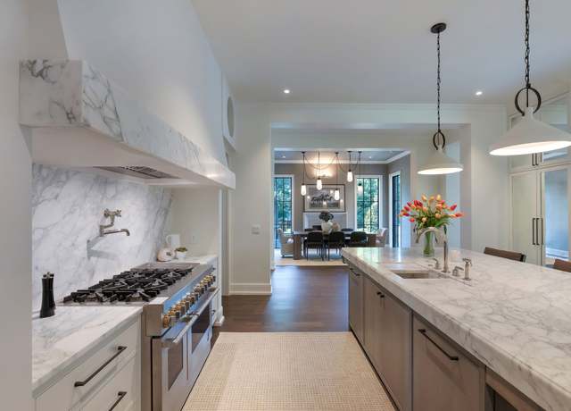 Property at 1206 Tyne Blvd, Nashville, TN 37215, 5 beds, 6 baths
