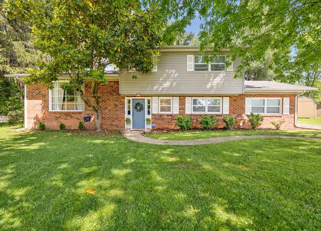 Property at 906 Temple Ct, Murfreesboro, TN 37130, 4 beds, 2 baths