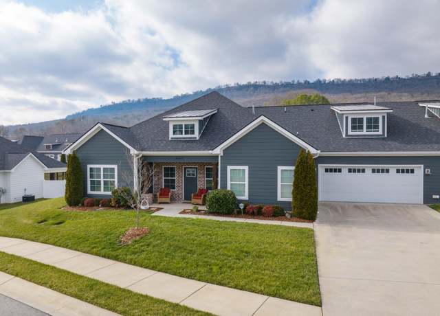 Property at 3482 Travertine Ln, Chattanooga, TN 37405, 3 beds, 3.5 baths