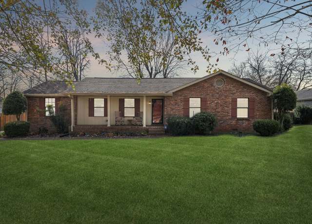 Property at 621 Teree Dr, Gallatin, TN 37066, 4 beds, 3 baths