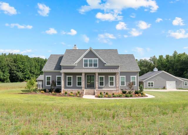 Property at 69 Meadows Rd, Hillsboro, TN 37342, 4 beds, 4.5 baths