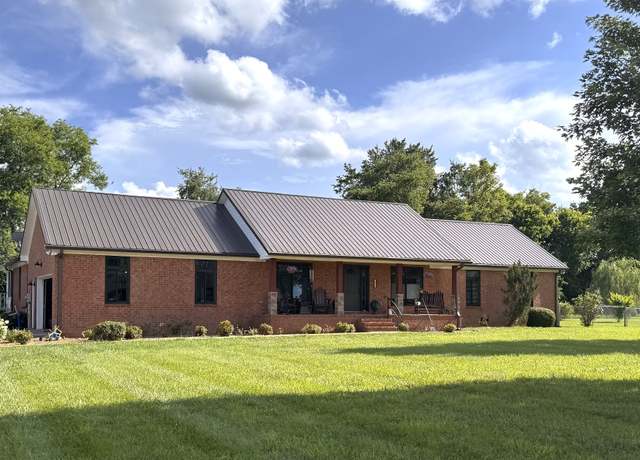 Property at 1904 Digg Ct, Columbia, TN 38401, 4 beds, 3.5 baths