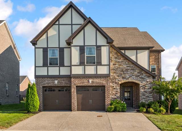 Property at 112 Santa Rosa Dr, Gallatin, TN 37066, 4 beds, 2.5 baths