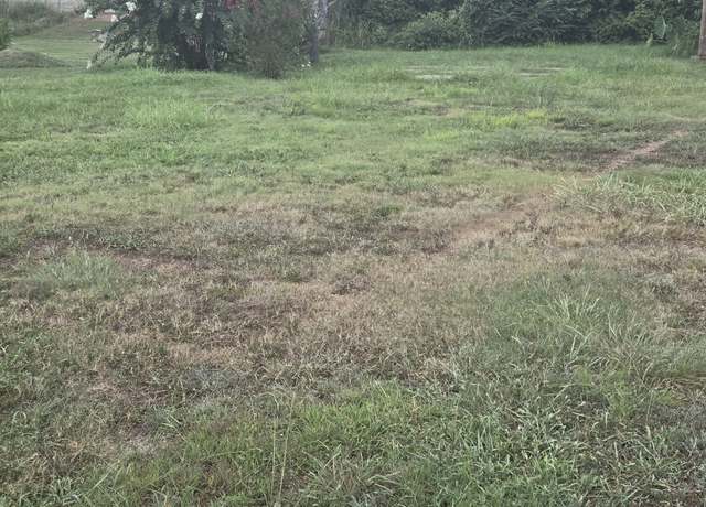 Property at 305 E Commerce St, Waverly, TN 37185