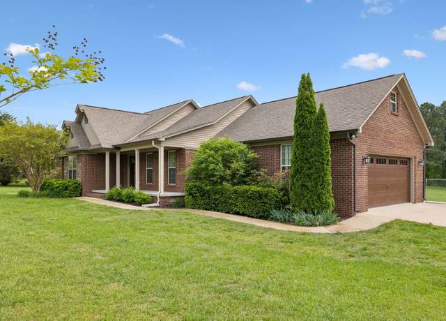 Property at 101 Cole Cir, Lawrenceburg, TN 38464, 3 beds, 2 baths