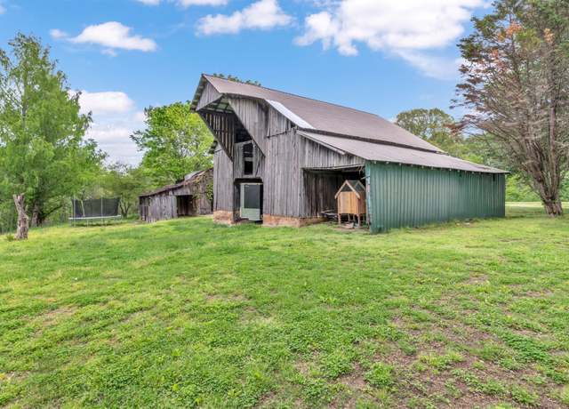 Property at 5658 Dividing Ridge Rd, Goodlettsville, TN 37072, 3 beds, 2.5 baths