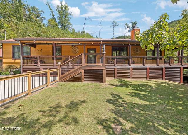 Property at 2029 Windy Ln, Sevierville, TN 37876, 4 beds, 2 baths