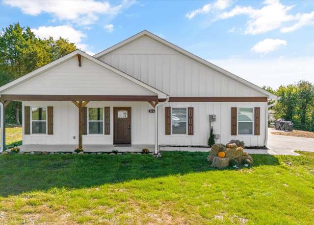 Property at 1236 Paige Way, Maryville, TN 37803, 3 beds, 2 baths
