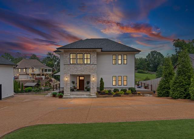 Property at 541 Lakeview Cir, Mount Juliet, TN 37122, 3 beds, 5 baths