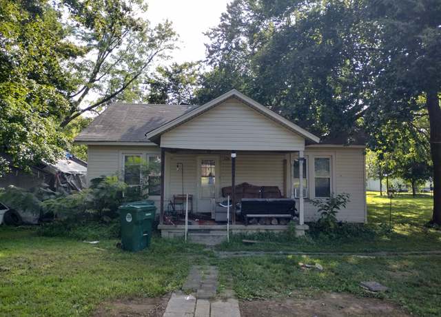 Property at 134 Melrose St, Mc Ewen, TN 37101, 2 beds, 1 bath