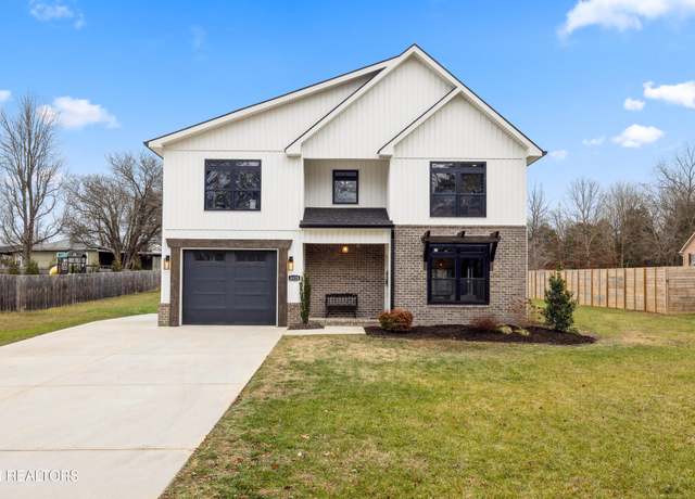 Property at 4628 W Beaver Creek Dr, Powell, TN 37849, 3 beds, 2.5 baths