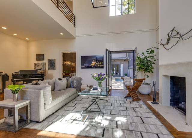 Property at 3621 West End Ave, Nashville, TN 37205, 4 beds, 4.5 baths