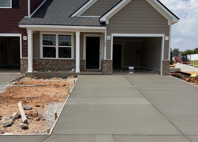 Property at 167 Coleson Ln, Pleasant View, TN 37146, 2 beds, 2.5 baths